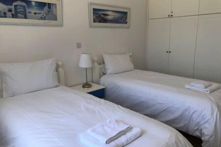 Kings Palace - Superb 2 Bed Ground Floor Apartment Paphos Eksteriør billede