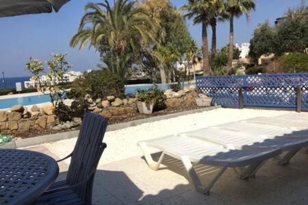 Kings Palace - Superb 2 Bed Ground Floor Apartment Paphos Eksteriør billede
